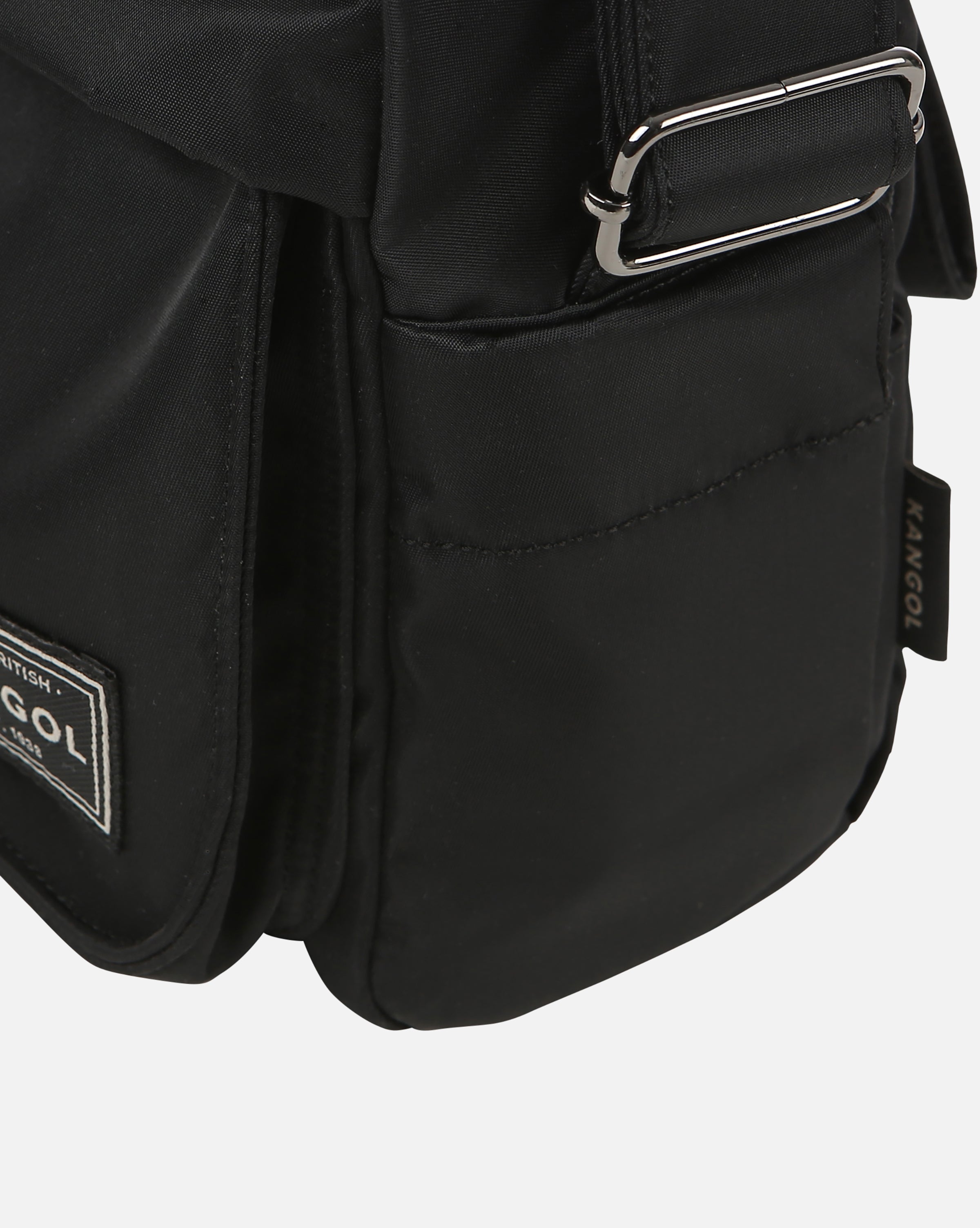 ◆DEINET◆ KANGAROO POCKET BAG IN BLACK KDCUC4F83110600F Icon Drawstring Bag – Kangol