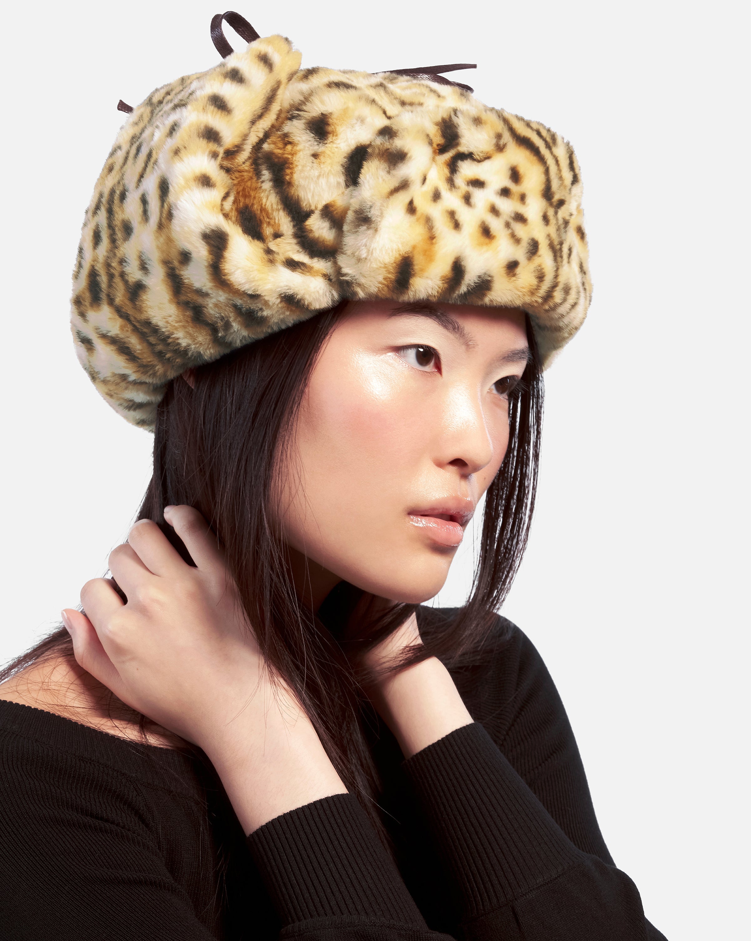 Leopard cap with real Fox orders fur